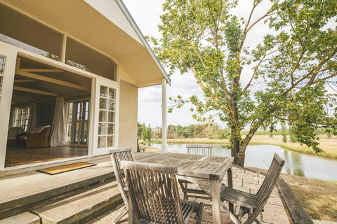 Mayfield Vineyard - Darwin Holiday 2