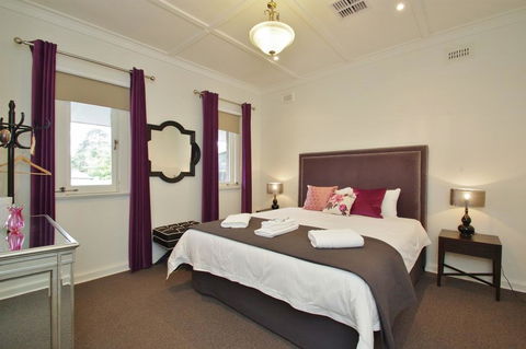 McKenzie House - Darwin Holiday 1