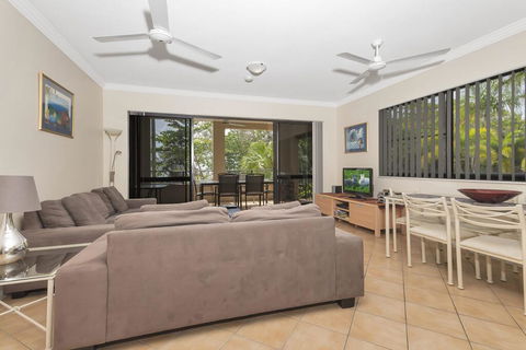 Mediterranean Beachfront Apartments - Darwin Holiday 1