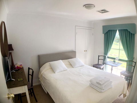 Melbourne Garden Bed And Breakfast - Darwin Holiday 2