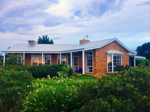 Melbourne Garden Bed And Breakfast - Darwin Holiday 0