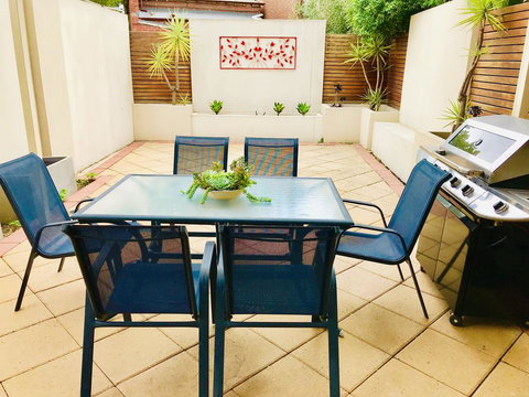 Melbourne Inner City Short Stay Near Flemington Racecourse Free Wifi And Netflix - Darwin Holiday 1