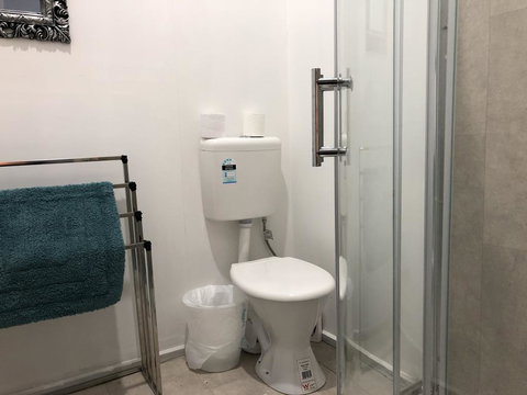 Melbourne Short Stay - Caulfield Station, Monash Uni - Darwin Holiday 1