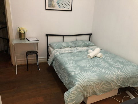 Melbourne Short Stay - Caulfield Station, Monash Uni - Darwin Holiday 2