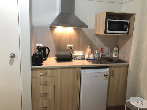 Melbourne Short Stay - Clayton Station, Monash Uni, Hospital - Darwin Holiday 1