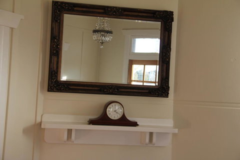 Mentor Chambers Apartment Bed & Breakfast - Darwin Holiday 1