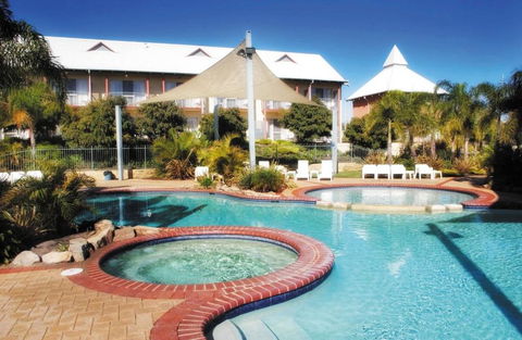 Mercure Bunbury Sanctuary Golf Resort - Darwin Holiday 1