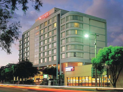 Mercure Sydney Parramatta - Darwin Holiday 0