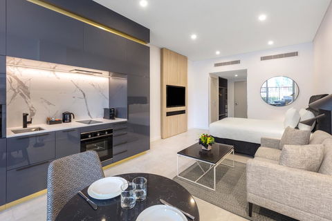 Meriton Suites Broadbeach - Darwin Holiday 2