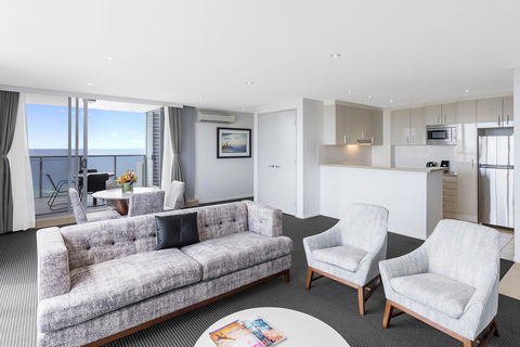 Meriton Suites Broadbeach - Darwin Holiday 3
