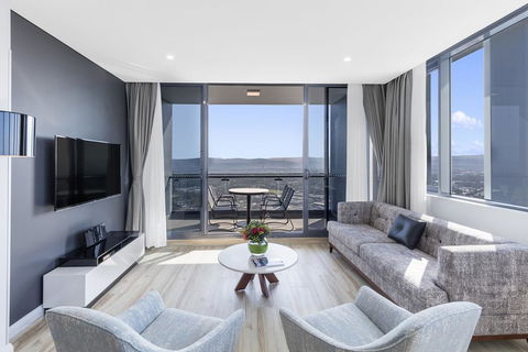 Meriton Suites Southport - Darwin Holiday 0