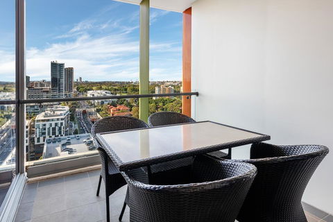 Meriton Suites Zetland - Darwin Holiday 1