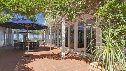 Merricks North Retreat - Country Home On 5 Acres - Darwin Holiday 2
