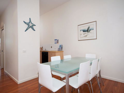 Messines Street, Starfish Lodge, Unit 1, 1A - Darwin Holiday 1