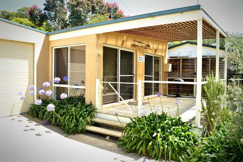 Metung Cottage - Darwin Holiday 2