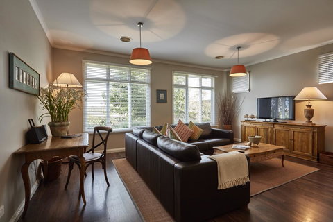 Mews Cottages - Darwin Holiday 2