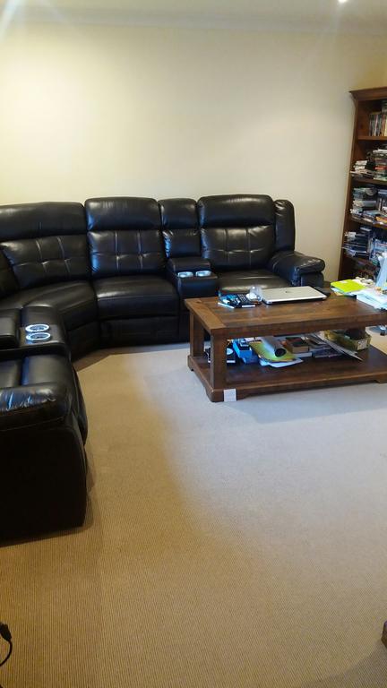 Middle Ridge, Toowoomba, - Darwin Holiday 3