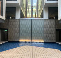 MidnightBraddon Modern Executive Apt Pool Sauna Secure Parking Wine - Darwin Holiday