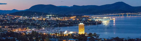 Million Dollar Views Day And Night - Darwin Holiday 3