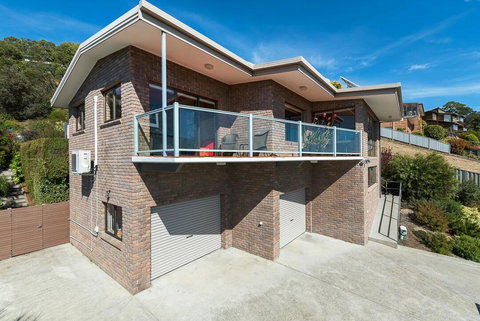 Million Dollar Views Day And Night - Darwin Holiday 0