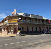 Minlaton Hotel - Darwin Holiday