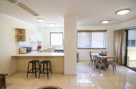 Minnie St 2 Bedroom / 2 Bathroom Apartment - Darwin Holiday 2