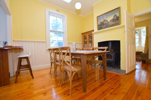 Mintie Cottage On Leura Mall - Darwin Holiday 3