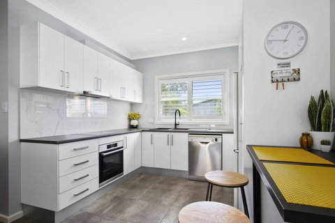 Mitchell Parade 78 - Darwin Holiday 1