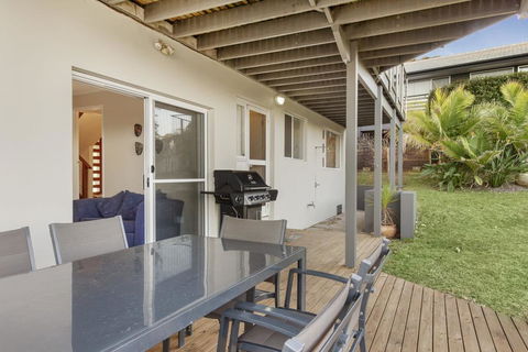 Mitchell Pde 118 Mollymook - Darwin Holiday 3