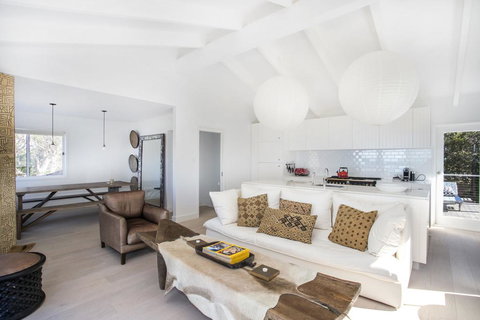 Mitchell Pde 64 Mollymook - Darwin Holiday 1