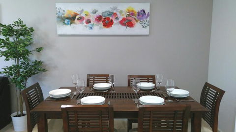 Modern 4-Bedroom House Near Singleton CBD Hunter Valley - Darwin Holiday 2