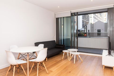 Modern Apartment In Sydney's CBD - Darwin Holiday 0