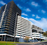 Modern Clean Luxury at the Right Price..... - Darwin Holiday