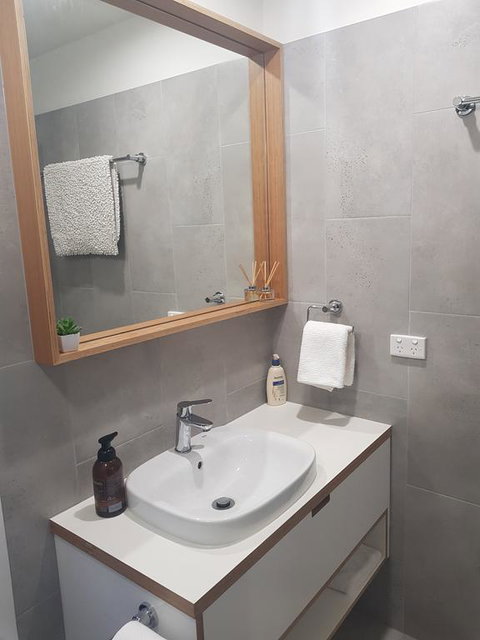 Modern, Private And Close To Town. - Darwin Holiday 3