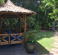 Mojo on Honeysuckle - Darwin Holiday