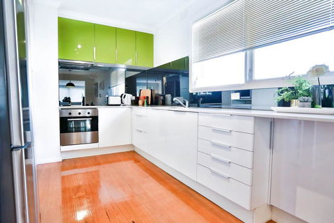 Mont Albert 2 Bedrooms Morden House - Darwin Holiday 0