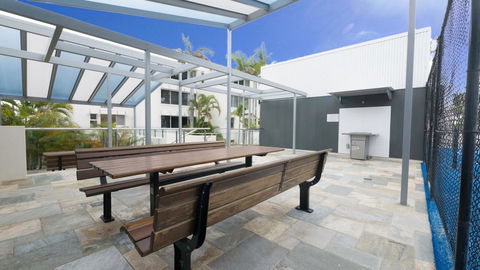 Monterey Lodge Unit 16, 27 Warne Terrace. Kings Beach - Darwin Holiday 1
