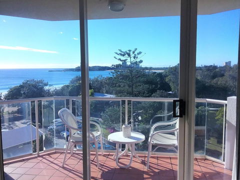 Mooloolaba Beachfront Apartment - Darwin Holiday 3