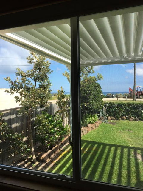 Mornington Beach Cottage - Darwin Holiday 1