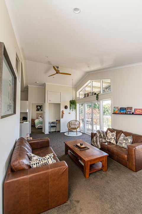 Mortimers Wines - The Canopy Loft - Darwin Holiday 3