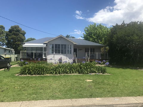 Moruya Holiday House - Darwin Holiday 1