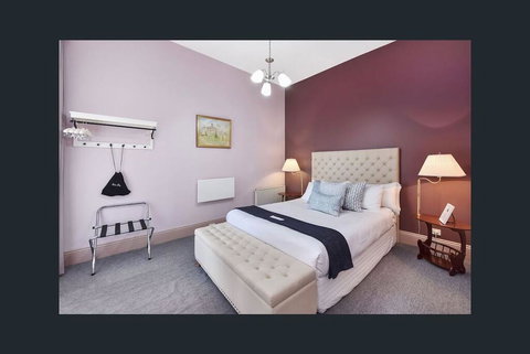 Mount Victoria Manor - Darwin Holiday 1