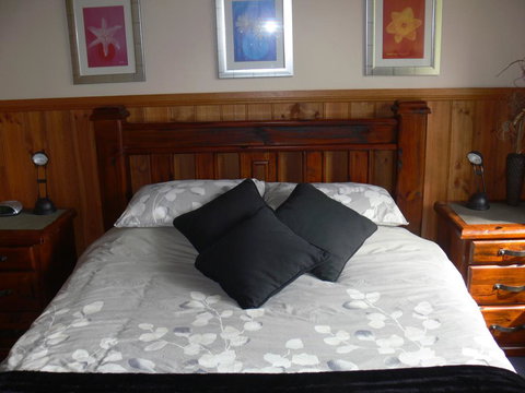 Mountain Hideaway - Darwin Holiday 1