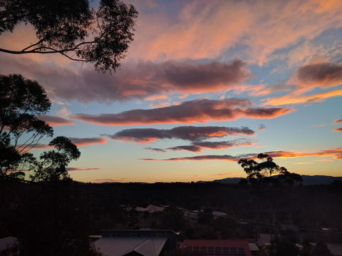 Mountain View Beach House - Darwin Holiday 2