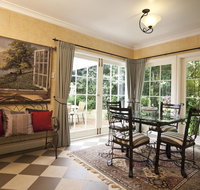 Mountain Whispers Strawberry Patch - Darwin Holiday