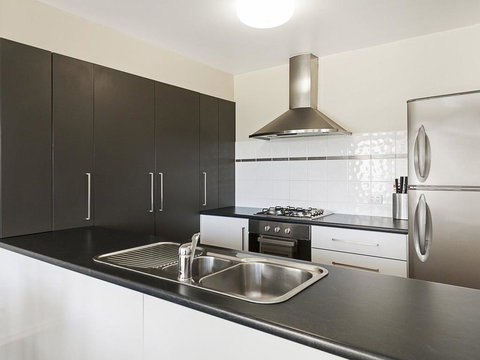 MOYNE VIEWS NO. 2 - Darwin Holiday 1