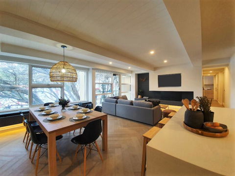 Mt Buller Chalet Hotel & Suites - Darwin Holiday 3