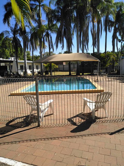 Mt Isa Irish Club Accommodation - Darwin Holiday 3