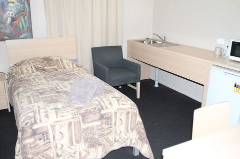 Mt Isa Irish Club Accommodation - Darwin Holiday 1