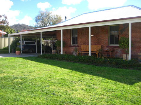 Mudgee Bed And Breakfast - Darwin Holiday 2